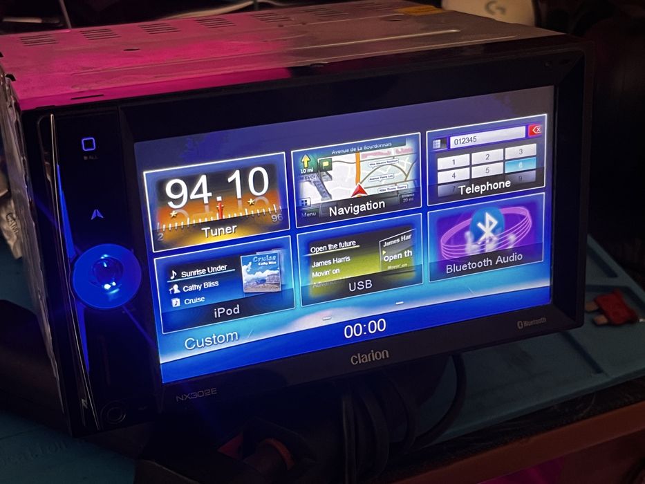 Nx302e Clarion 2din bluetooth / usb / aux / sd
