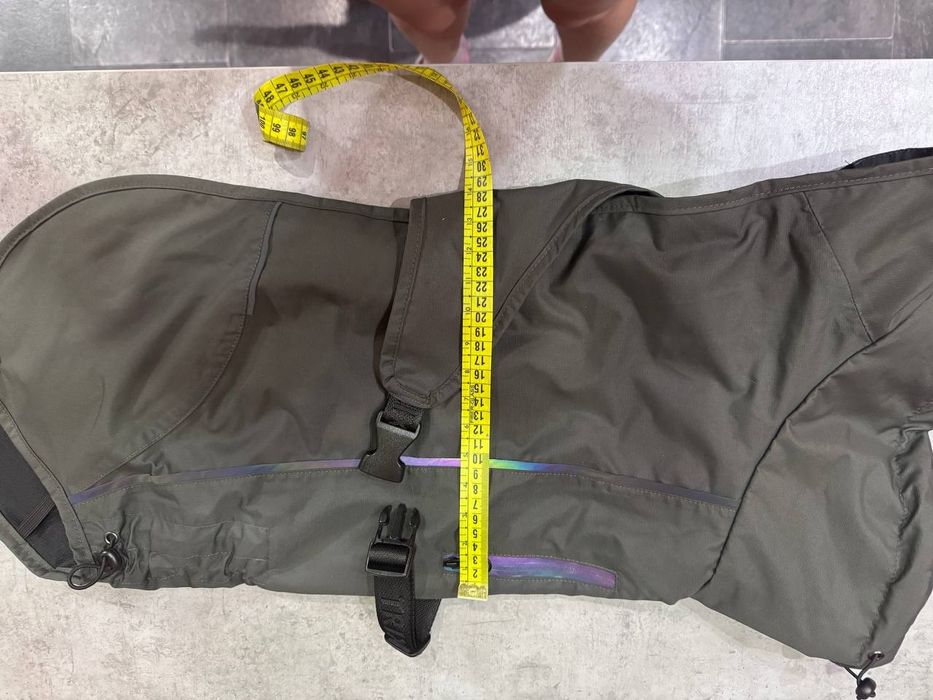 Продам жилет на флисе для собаки среднего размера