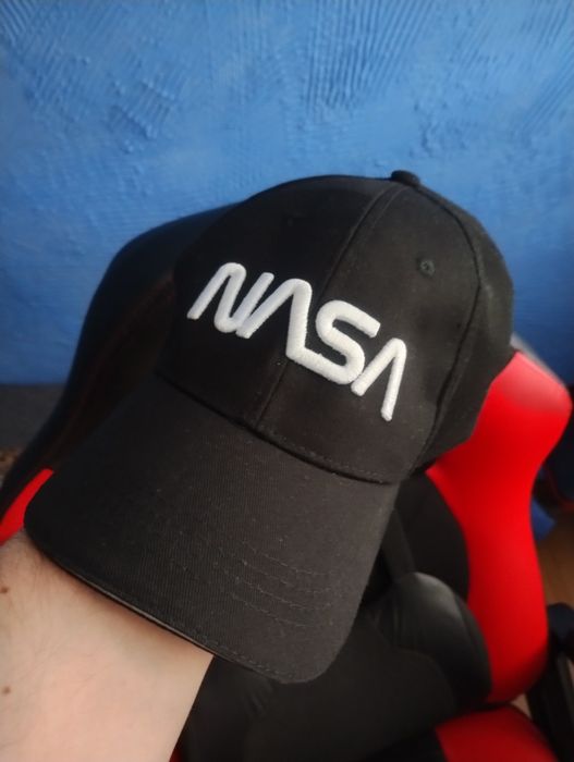 Czapeczka z daszkiem NASA