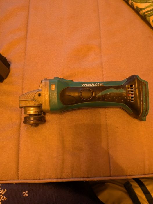 Szlifierka kątowa makita 18v

SZLIFIERKA KĄTOWA AKUMULATOROWA 18V 115