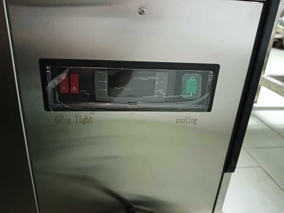 Vitrine refrigerada pastelaria