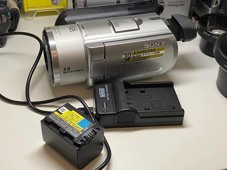 Kamera Sony DCR-SR100