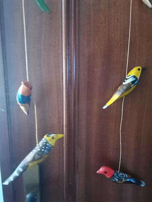 Espanta espíritos Passarinhos artesanal. Madeira pintado à mão