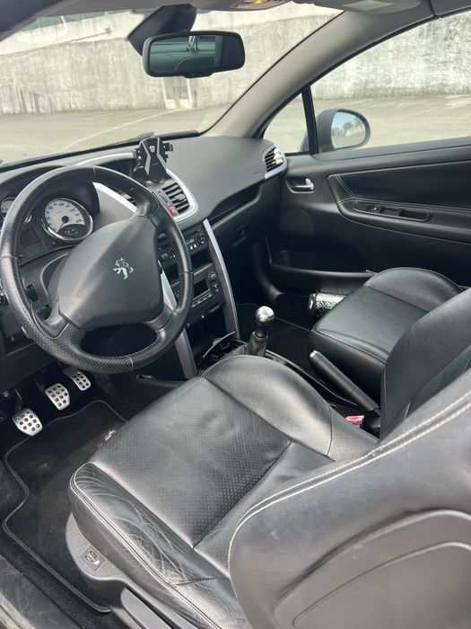 Peugeot 207 CC 1.6 HDi