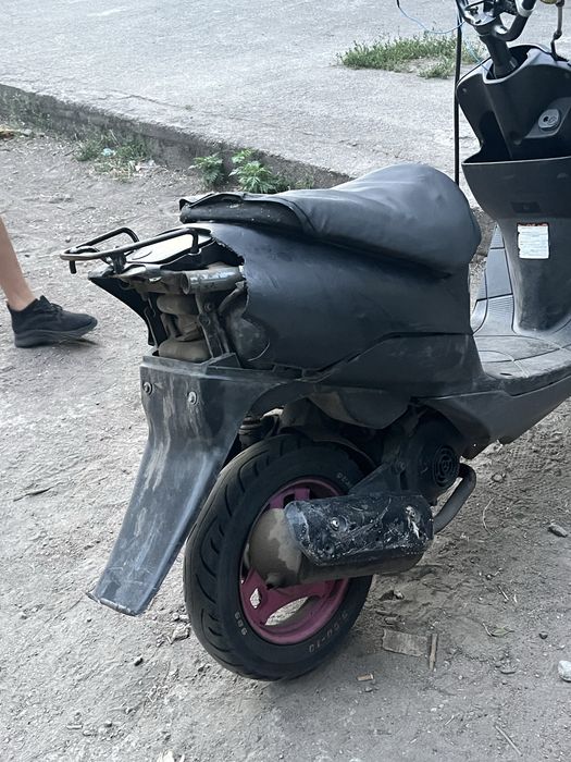 suzuki lets 2 new