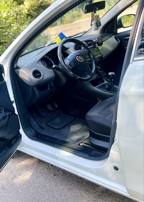 Fiat Bravo 2012, 1.6 MT