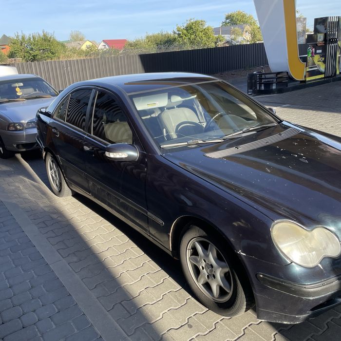Продам mercedes W203 C180
