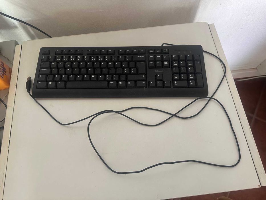 Computer Keyboard with USB508886546435942401