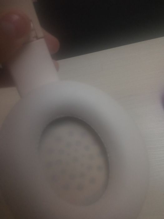 Продам наушники з подсветкою та коробкою бу