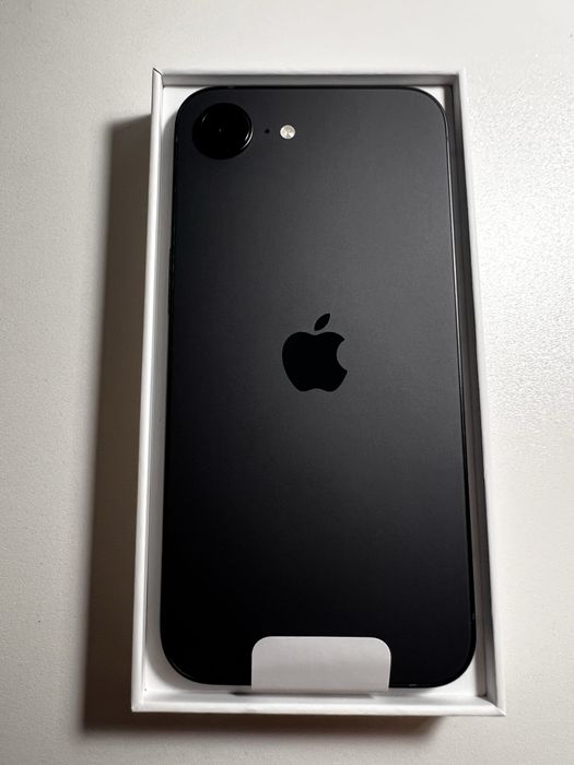 iPhone 16e nowy na gwarancji