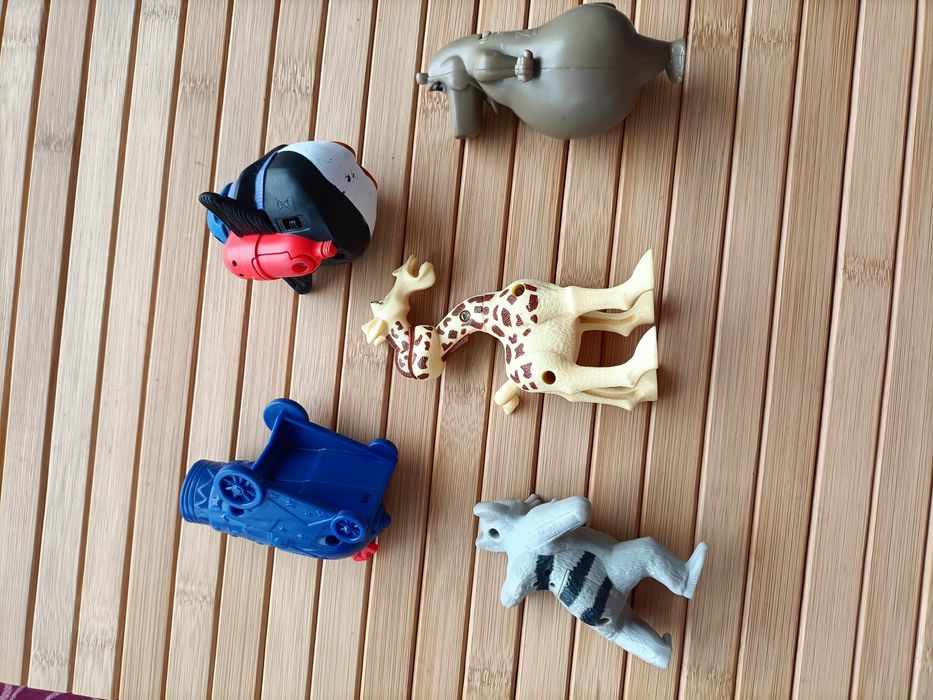 Lote 5 figuras Madagáscar
