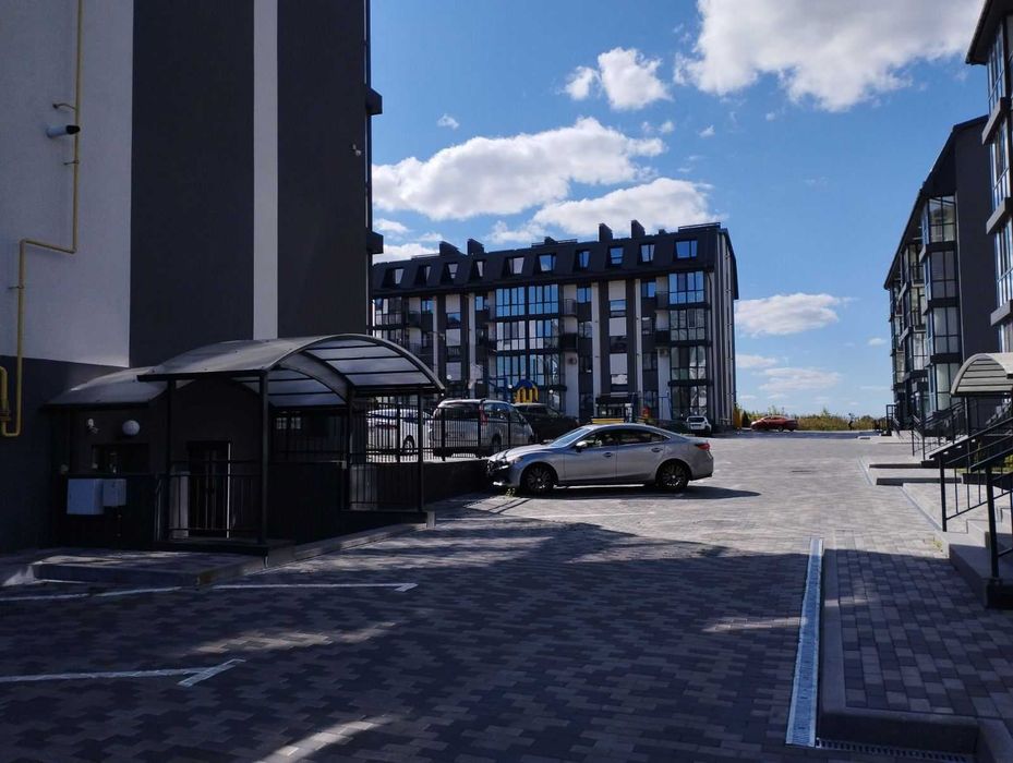 Продаж комерційного приміщення в ЖК Західний Олімп!
