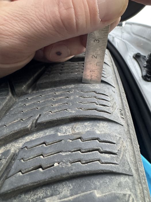 Opony zimowe uzywane nokian 225/45/r17