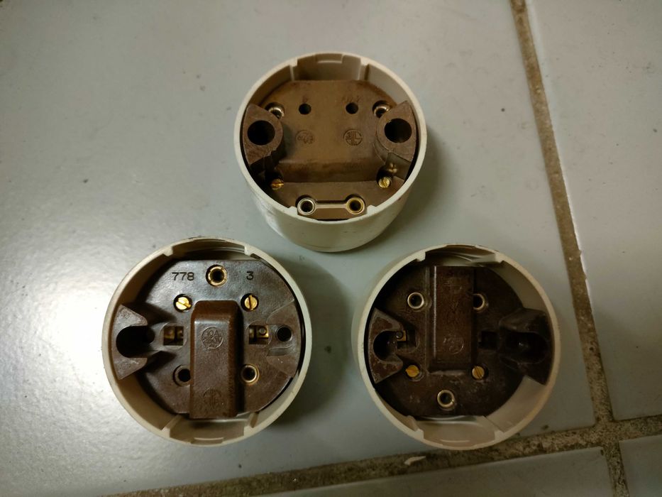 Material eléctrico diverso Legrand / Contera / outros