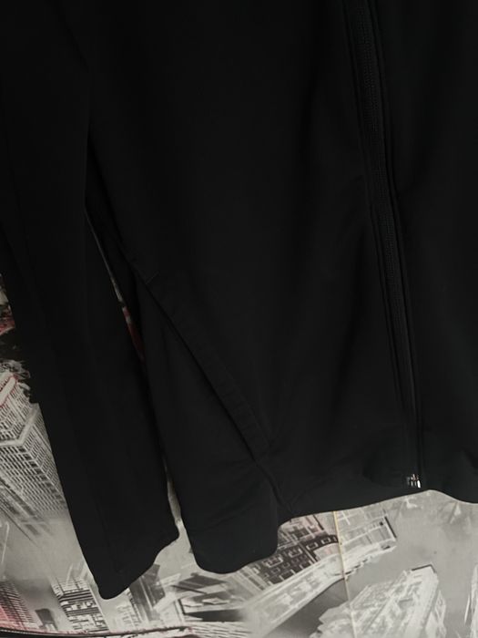 Under armour спортивна кофта