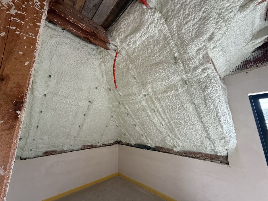 Ocieplanie poddaszy pianką PUR - Częstochowa