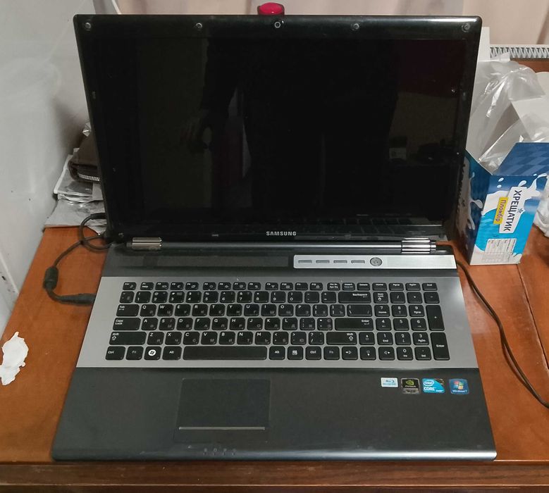 Ноутбук Samsung RF710 на запчастини