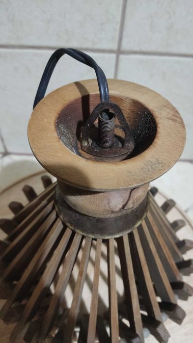 Stara drewniana lampa PRL