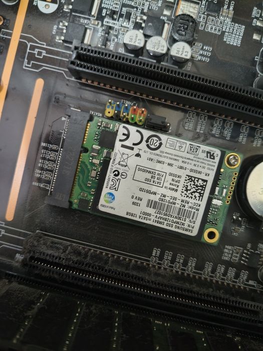 Koparka kryptowalut 5x GPU / SSD 120 / INTEL XEON/ 8GB / 3szt.