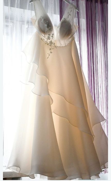 Sprzedam suknię ślubną rozmiar 40