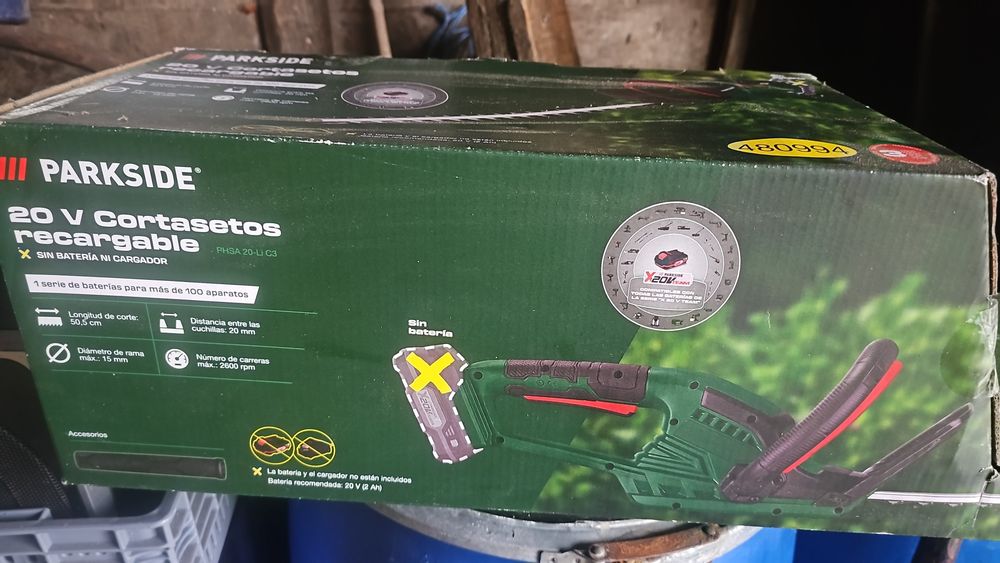 Corta Sebes Parkside a bateria de 20V.