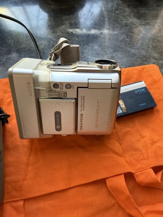 Handycam Sony super steady shot DCR-PC109E PAL