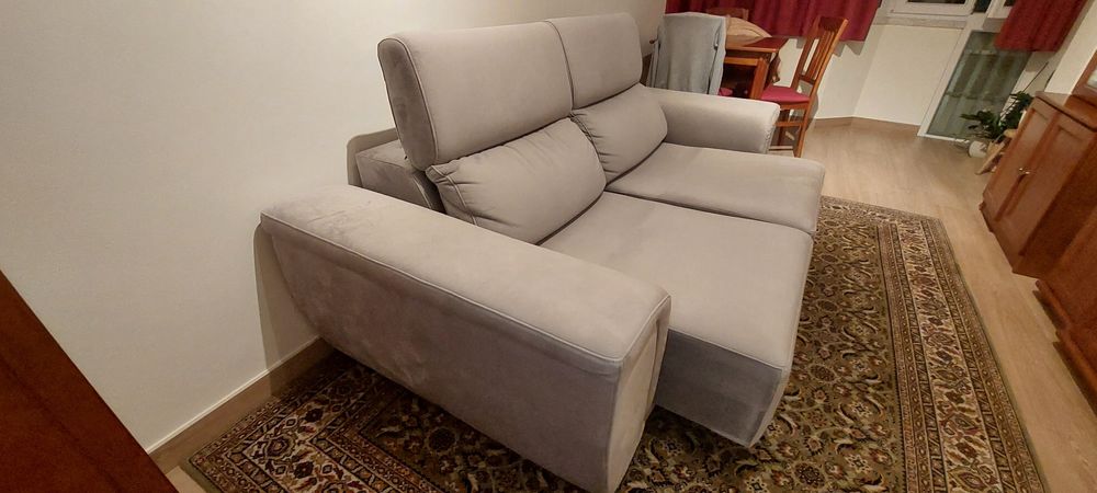 Sofá 3 lugares com com extensível