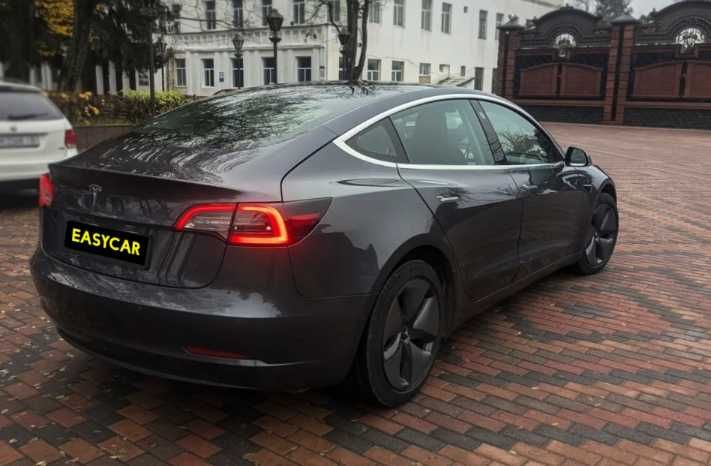 Аренда Авто Tesla Model 3 два мотора 54кВт Днепр