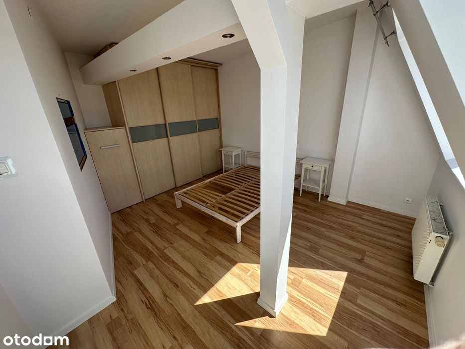 Słoneczna i ciepła adaptacja na sprzedaż