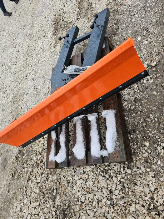 Nowy pług do śniegu na wózek widłowy wytrzymały mocny 1.5 m DOWÓZ