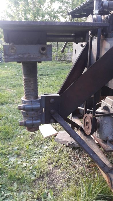 Станок  деревообробний