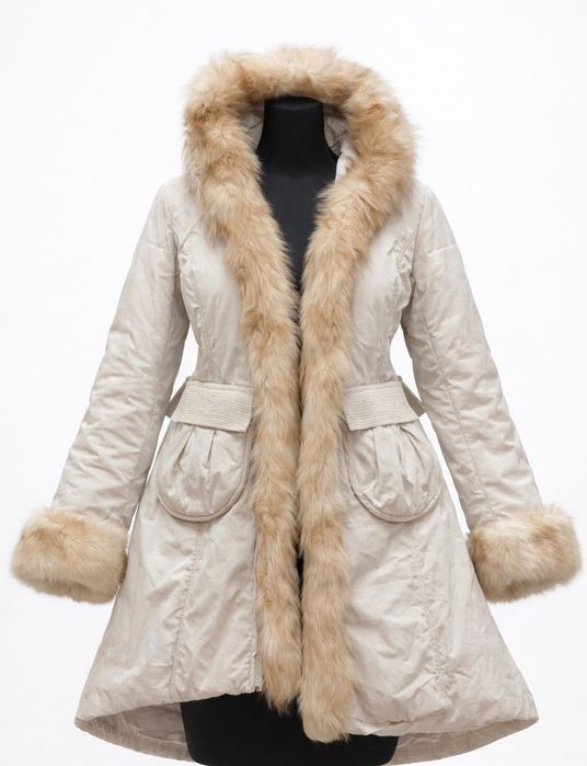 Куртка з комірцем з лисиці
