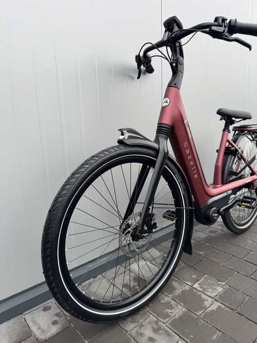 Rower elektryczny Gazelle Avignon C8 HMB Coral Red