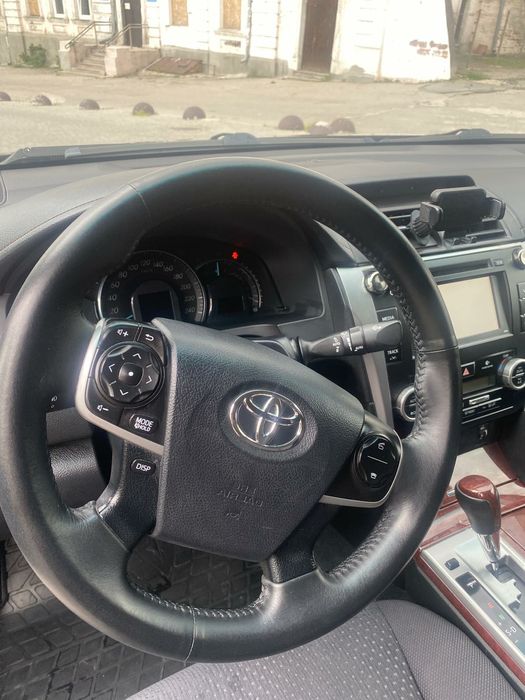 Продам Toyota Camry