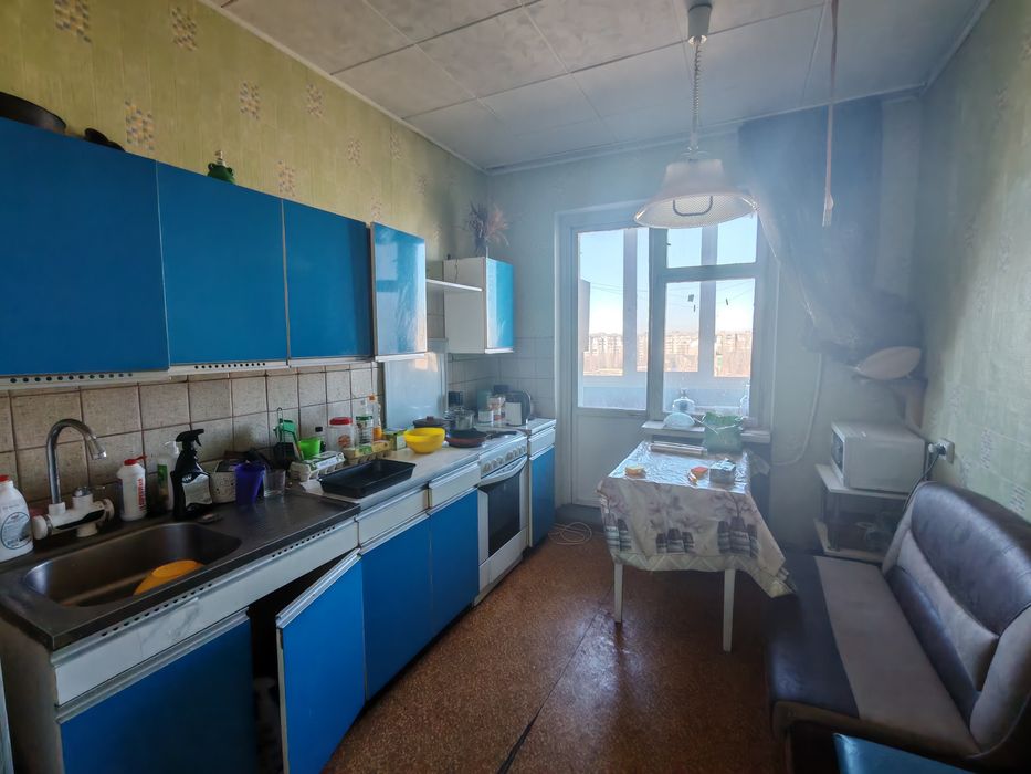 Трёхкомнатная Квартира Таврический Рест