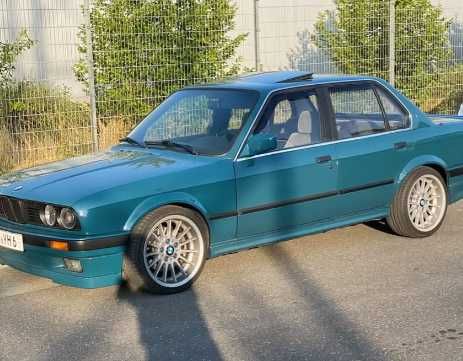 Bmw E30 Nakładki na progi  IS