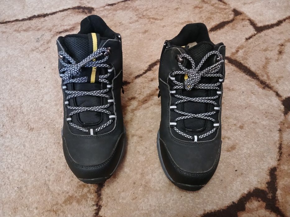 Детские кроссовки зима 35 размер