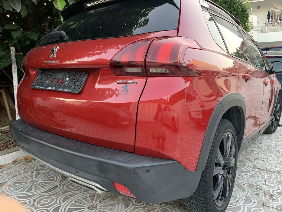 Peugeot 2008 GT Line 1200 cc 130 CV