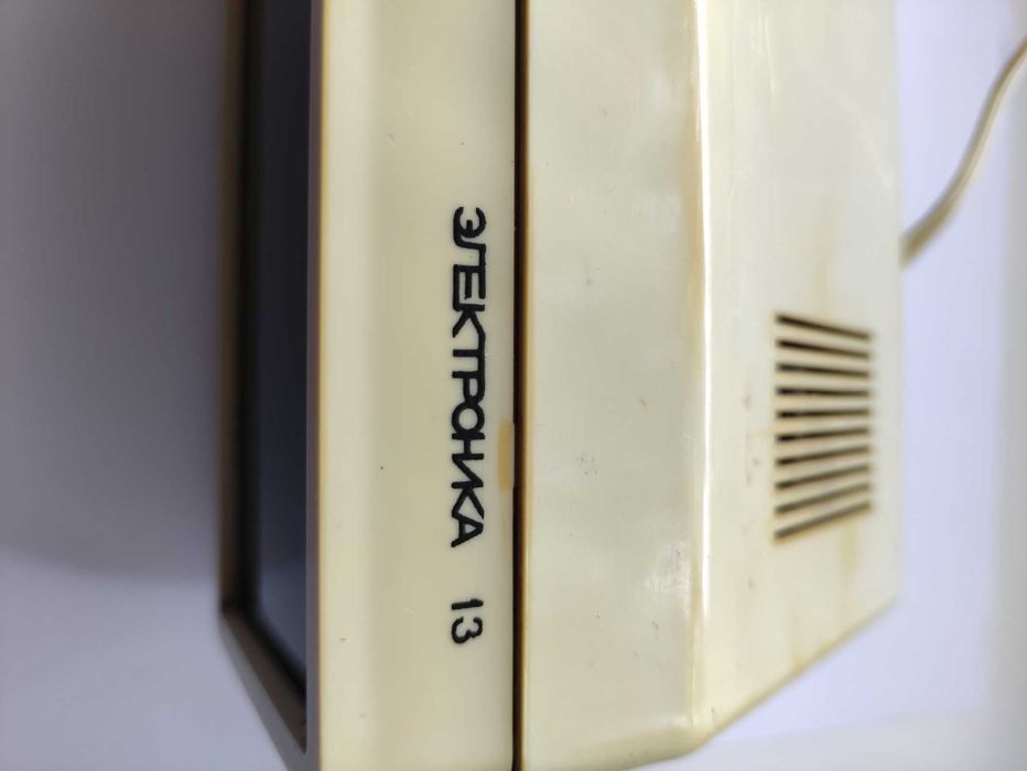 Часы электроника 13 (Г9.04) полностью рабочие