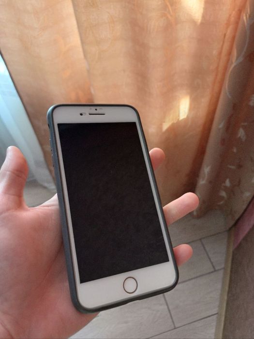 Продам IPhone 7 plus, Rose Gold 32 Гб