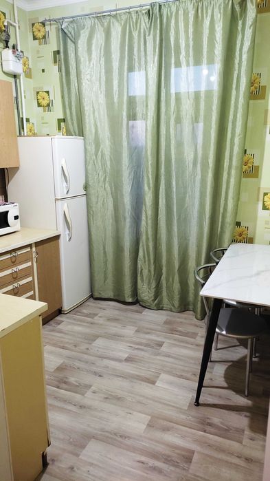 1-я квартира, р-н Вокзала, есть Всё. Инфраструктура вся в 5-ти минутах