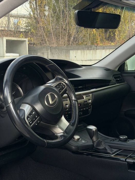 ЛЕКСУС ES 350 седан