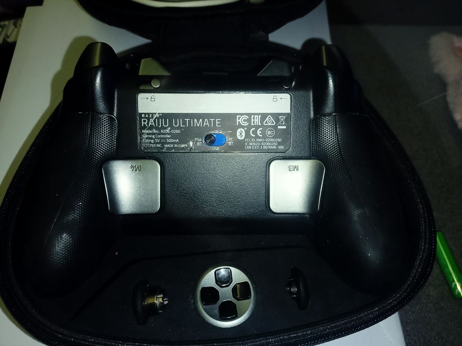 Pad do gier na PC PS4 Bluetooth Raiju Ultimate Pro full jak nowy