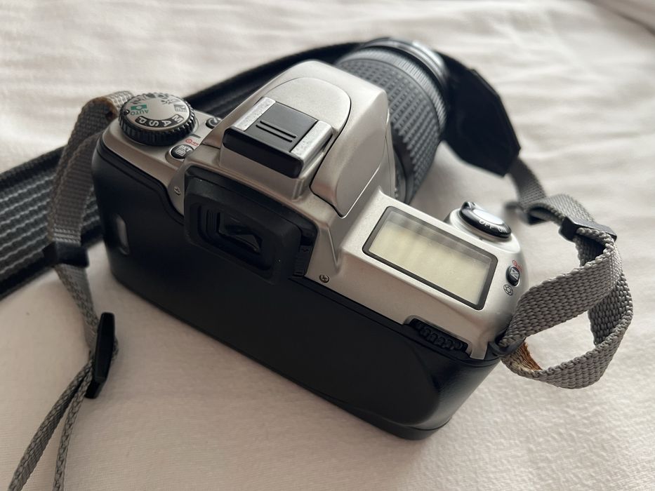 Nikon F65 analógica