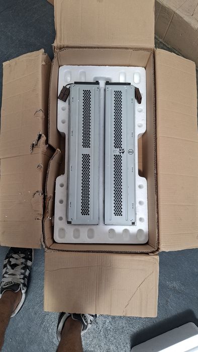 APC Easy UPS On-Line SRT2200XLI + Bateria Original APCRBC140 – Novo