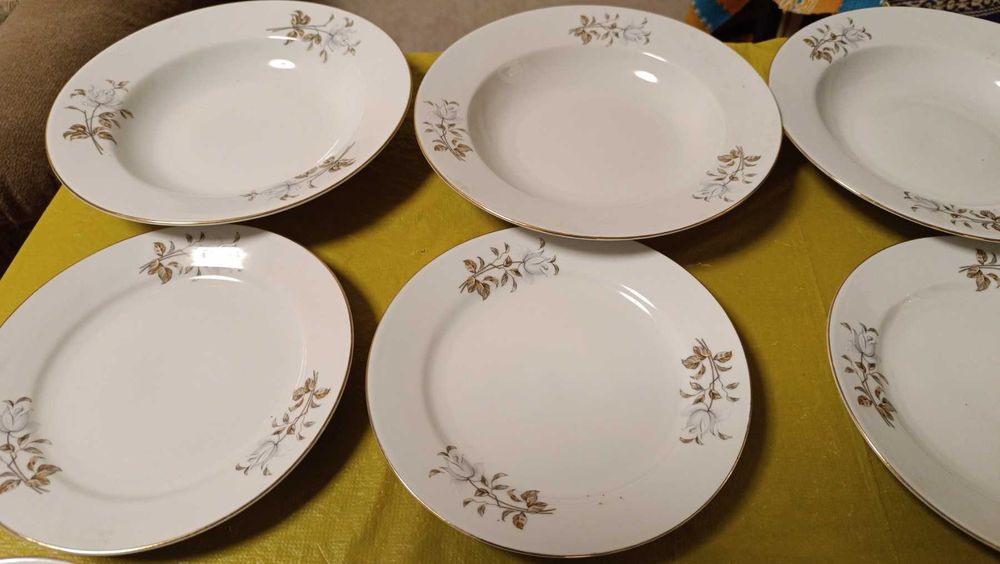 Тарілки порцелянові Болгарія 6 штук