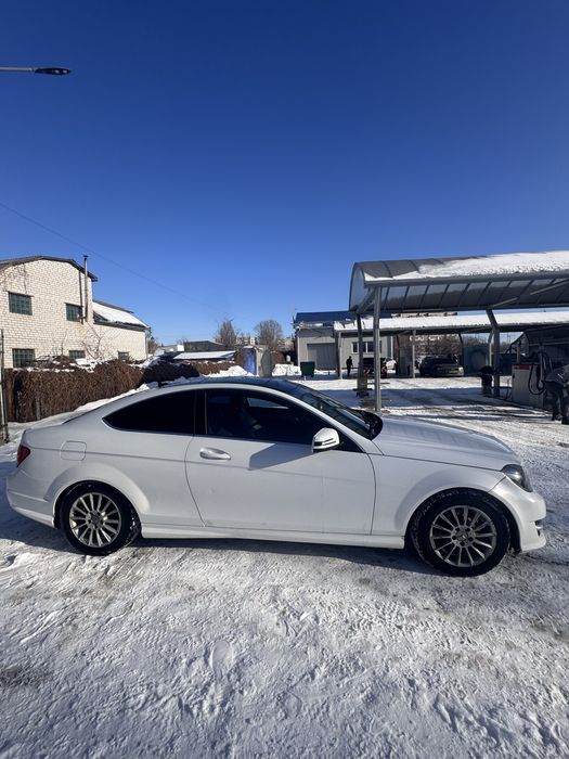 Продам авто Mercedes Benz C - Class 2015