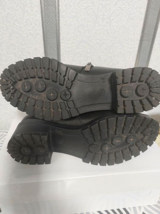 Женские кожаные сапоги