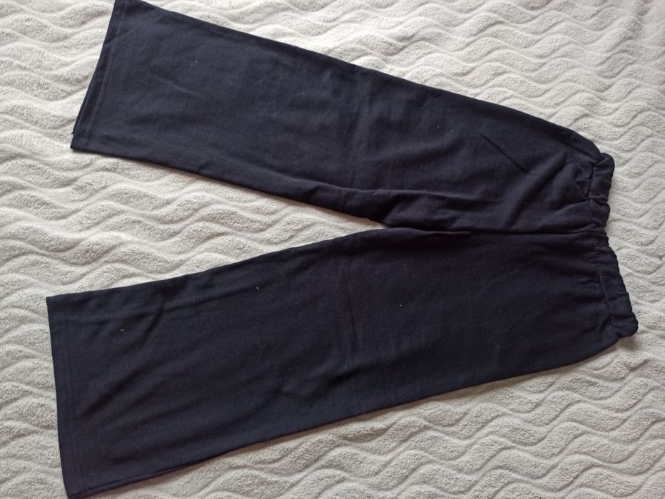 Spodnie dresowe nowe 128