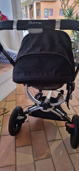 Carrinho de bebe quinny